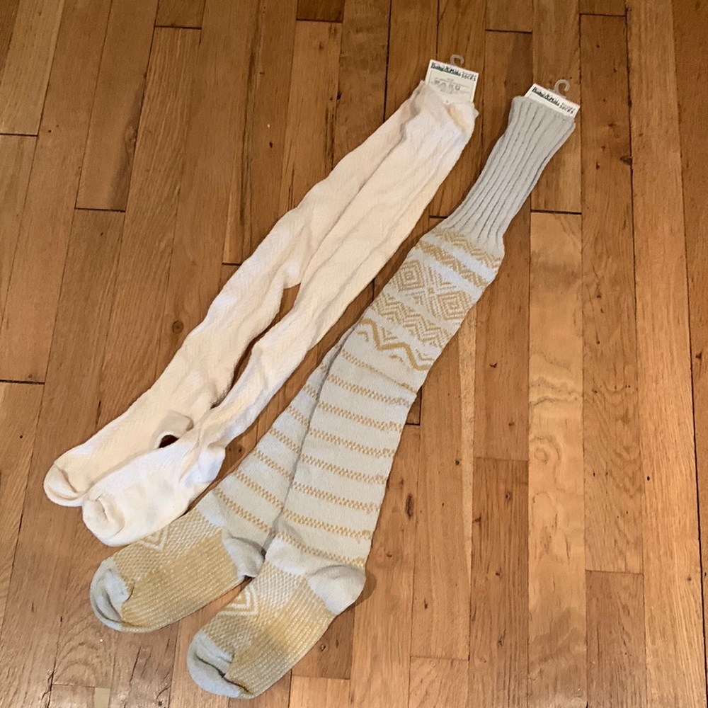 NWT Peony and Moss Cream Socks